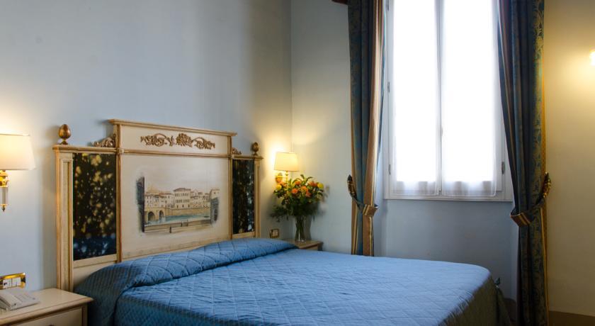 Hotel Donatello Florenz Exterior foto