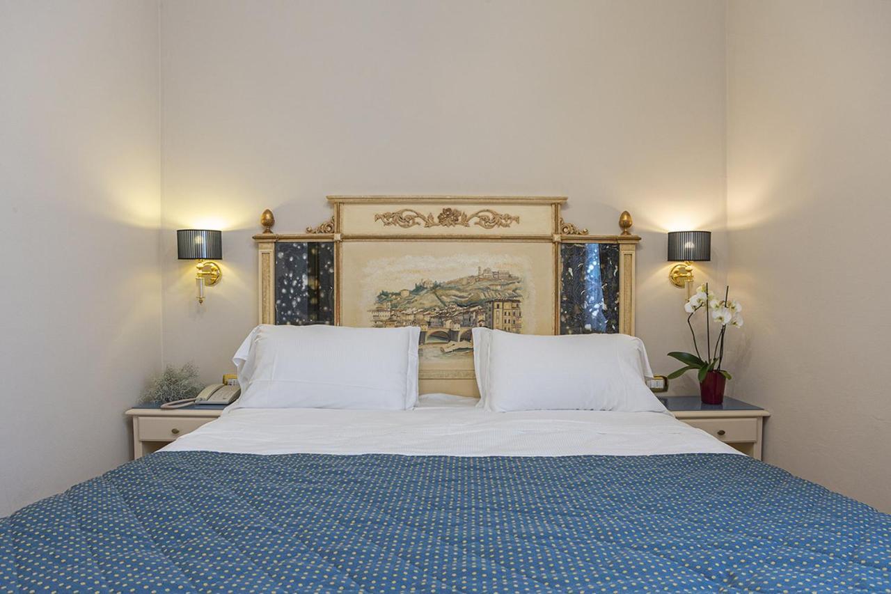 Hotel Donatello Florenz Exterior foto